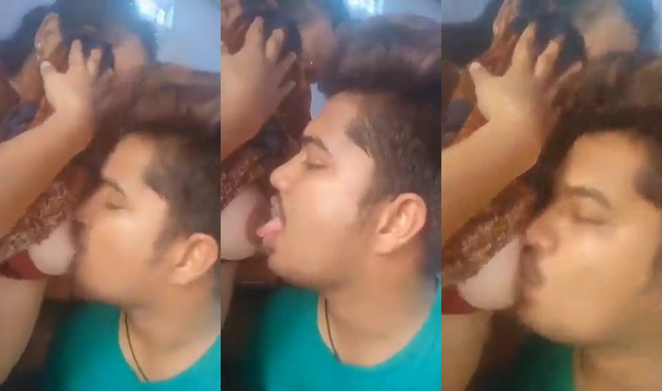 Nude MMS Of Housewife Breastfed Her Masalaseen Lover